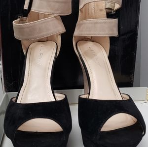 Peep toe wedge dress shoe